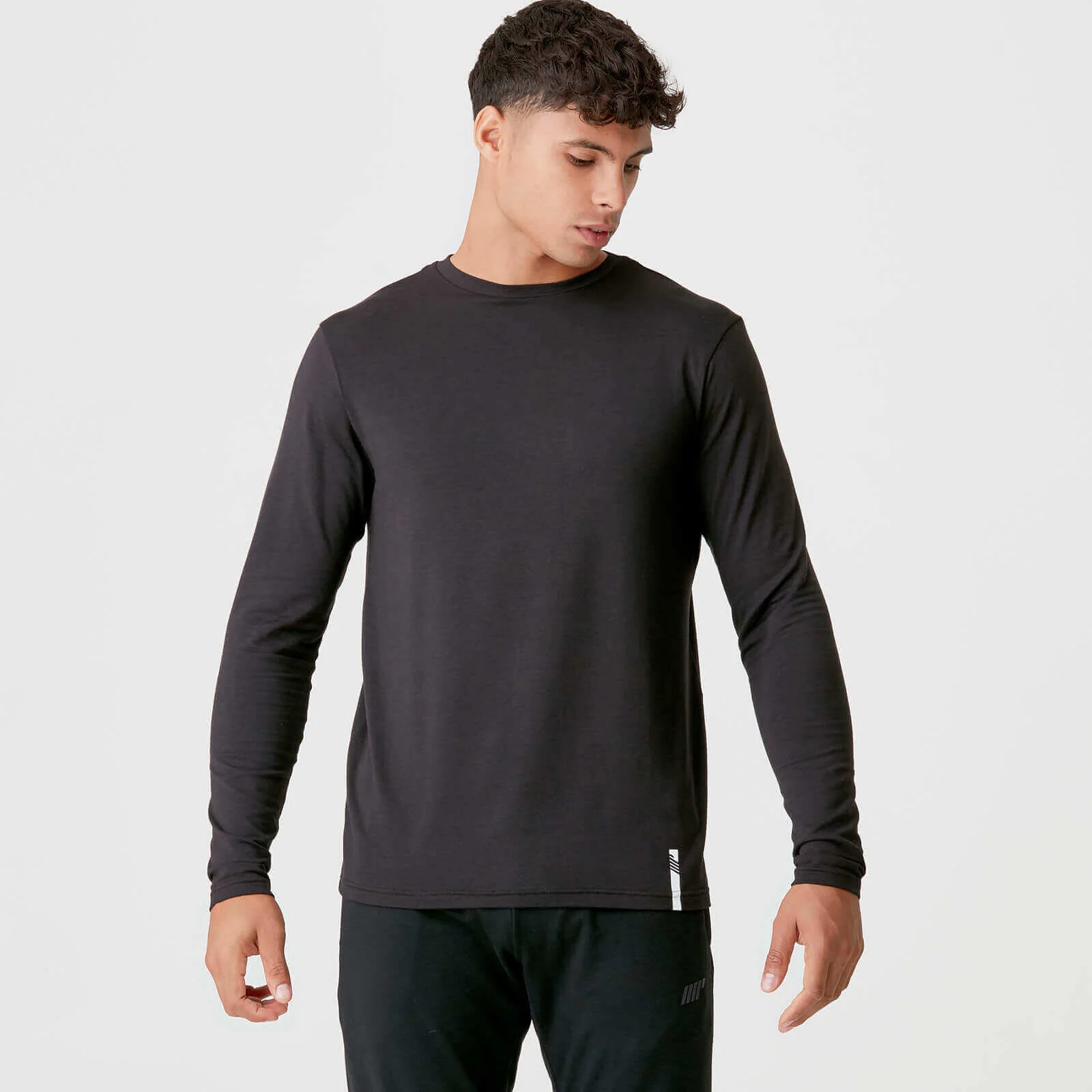 MP Men's Luxe Classic Long Sleeve Crew - Black - XS Image 1