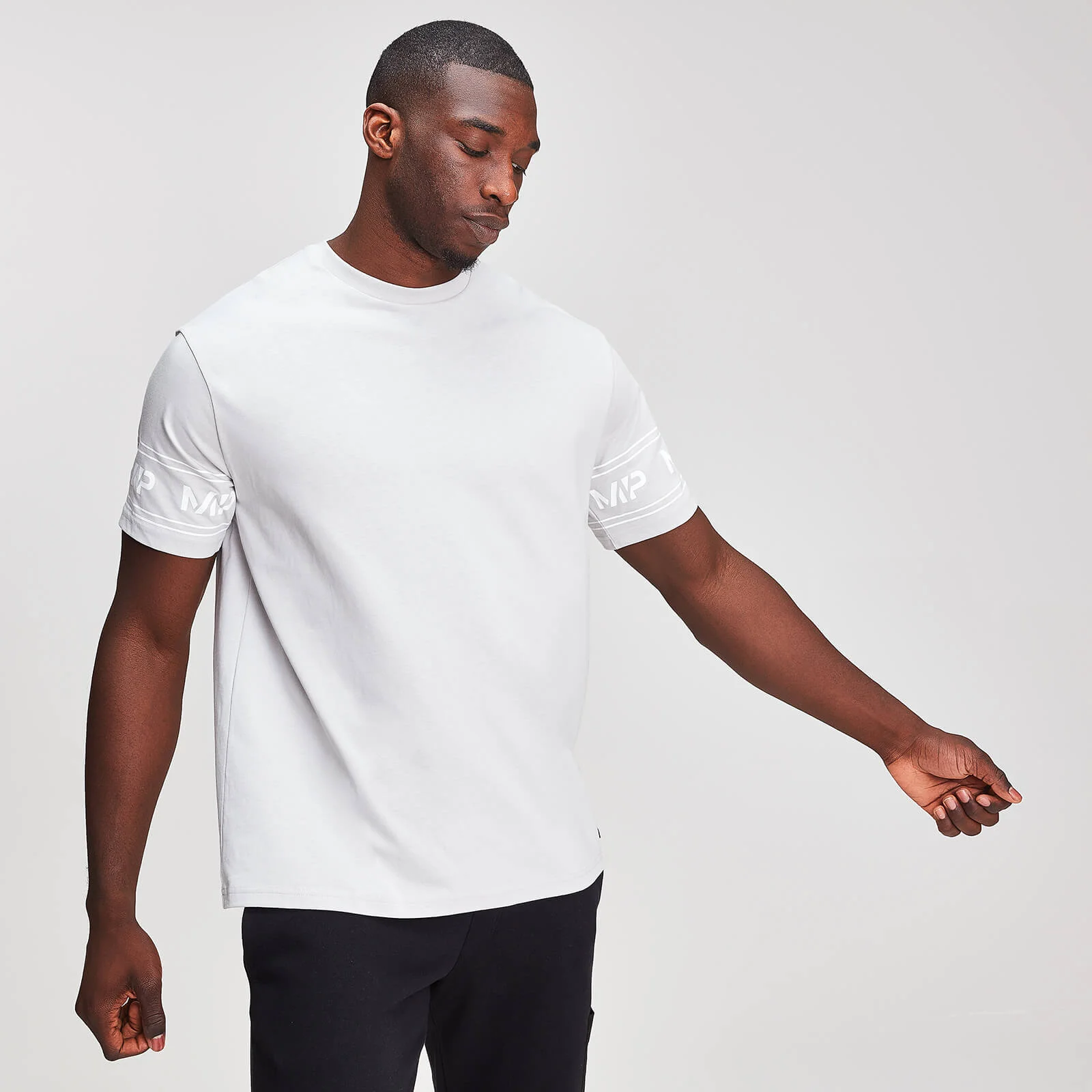 MP Graphic Men's Sleeve Logo T-Shirt - Chrome - XS Image 1