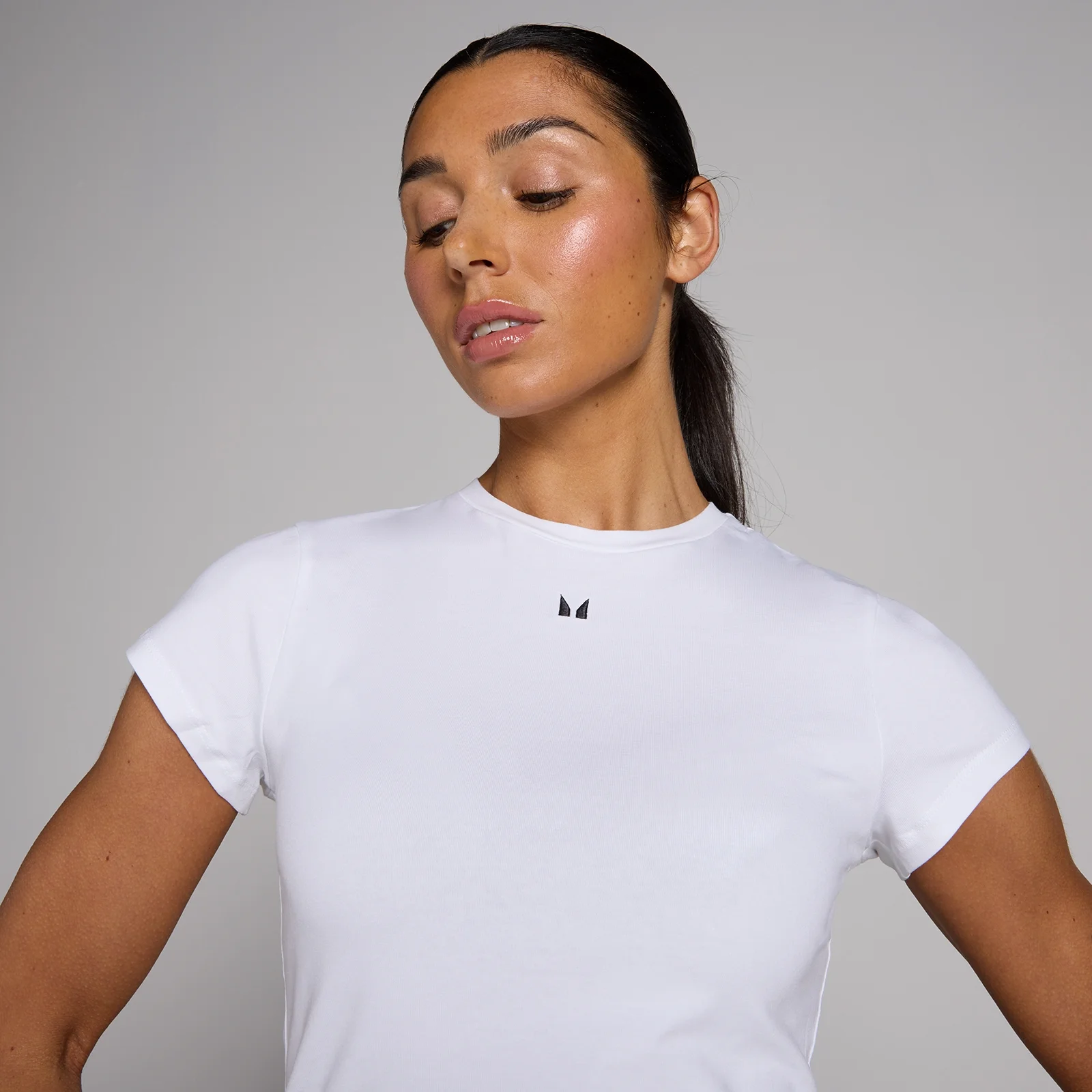 Pro Women's Dri-FIT Short-Sleeve Cropped Graphic Top. IL Pro Women's Dri-FIT Short-Sleeve Cropped Graphic Top. IL