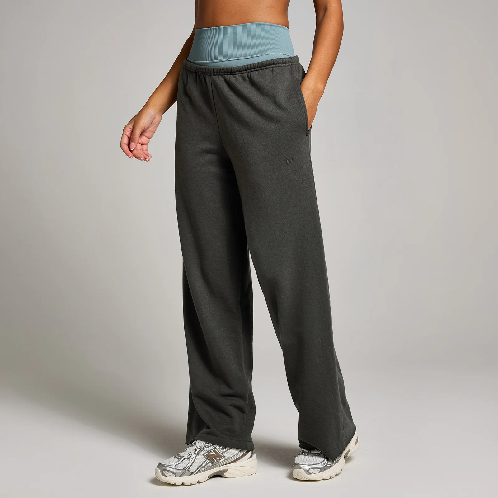 MP Women's Tempo Mid-Rise Straight Leg Joggers - Night Grey - XS Image 1