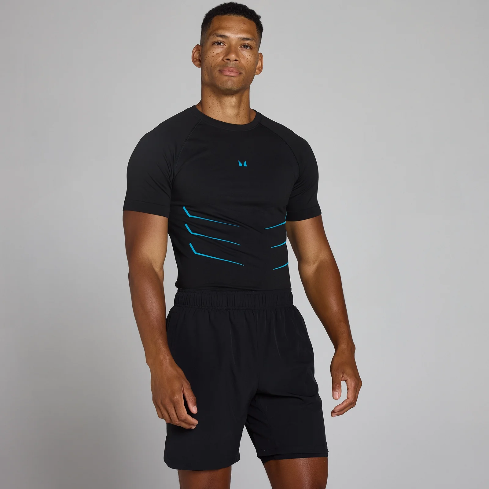 Lift Muscle Fit Seamless T-Shirt - Washed Black/Power Blue - XS Image 1