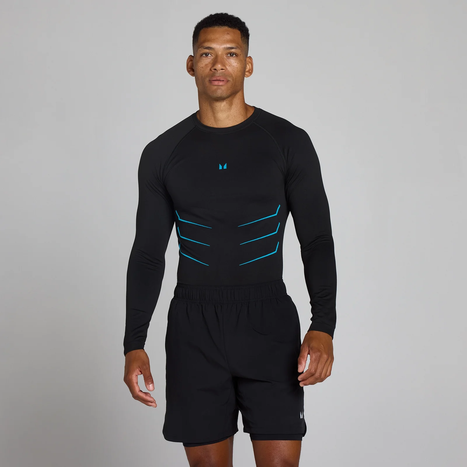 Lift Muscle Fit Seamless Long Sleeve Top - Washed Black/Power Blue - XS Image 1